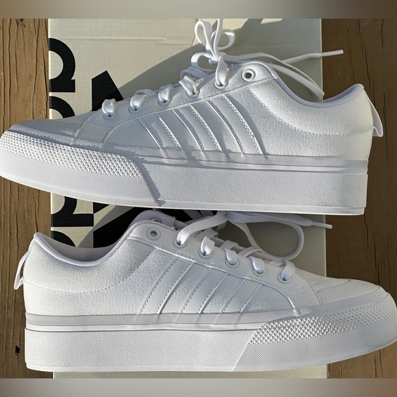 NEW Adidas Womens Bravada 2.0 Platform Casual Sneaker - Size 10.5 - Picture 6 of 9